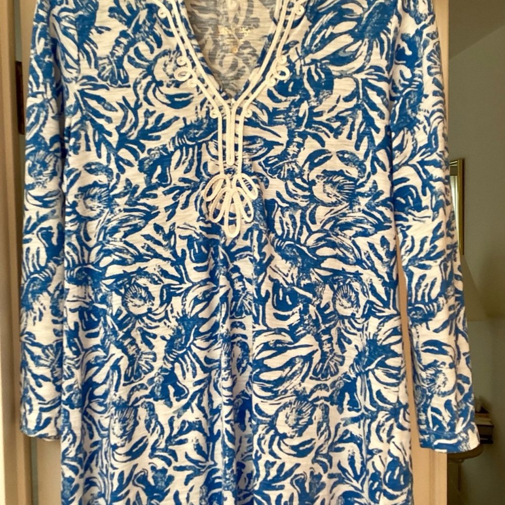 Lilly Pulitzer Lobster “on a roll” Aaia tunic top EUC M